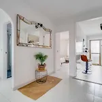 138- Stylish Coastal With Views And Pool In Lejlighed