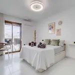 Lejlighed 138- Stylish Coastal With Views And Pool In *