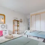 Lejlighed 138- Stylish Coastal With Views And Pool In *