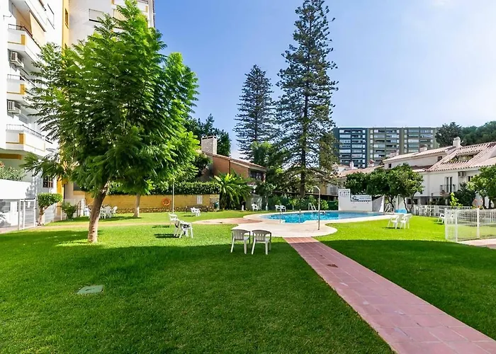 Апартаменты 138- Stylish Coastal With Views And Pool In Фуэнхирола