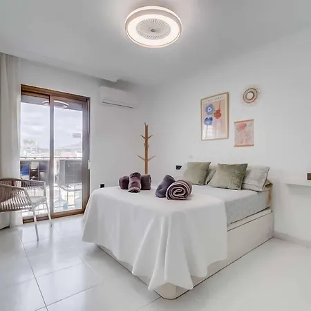 Apartamento 138- Stylish Coastal With Views And Pool In *