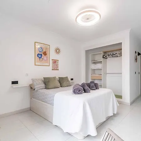 138- Stylish Coastal With Views And Pool In *