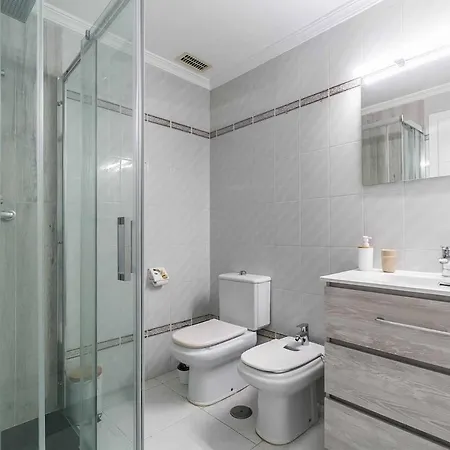 138- Stylish Coastal With Views And Pool In