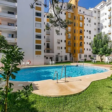 公寓 138- Stylish Coastal With Views And Pool In