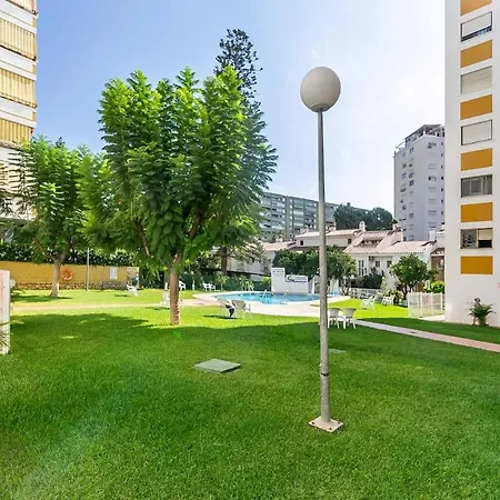 Apartamento 138- Stylish Coastal With Views And Pool In Fuengirola