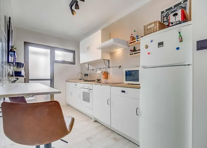 Apartamento 138- Stylish Coastal With Views And Pool In *