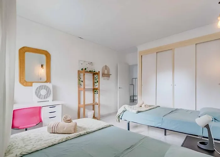 Apartamento 138- Stylish Coastal With Views And Pool In *