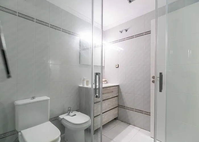 Apartamento 138- Stylish Coastal With Views And Pool In Fuengirola