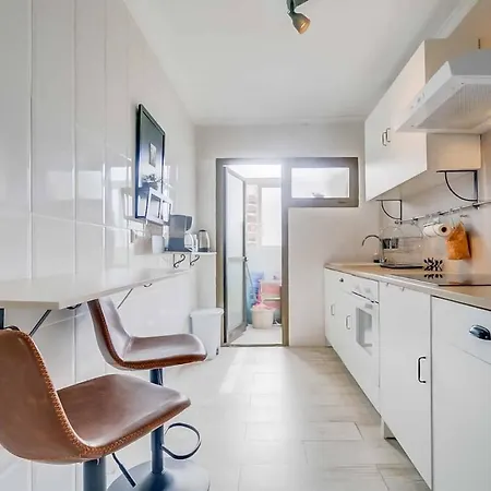 Διαμέρισμα 138- Stylish Coastal With Views And Pool In *