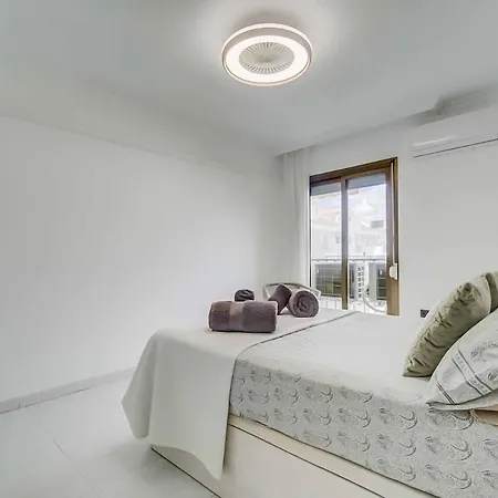 138- Stylish Coastal With Views And Pool In Διαμέρισμα *