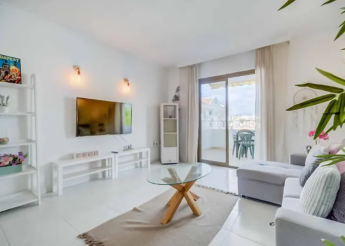 138- Stylish Coastal With Views And Pool In 아파트