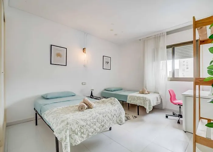 138- Stylish Coastal With Views And Pool In 아파트 푸엔히롤라