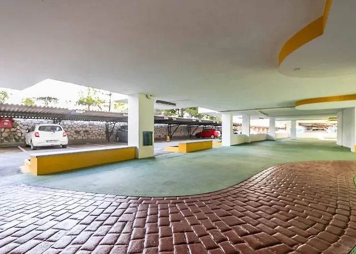 138- Stylish Coastal With Views And Pool In * 푸엔히롤라